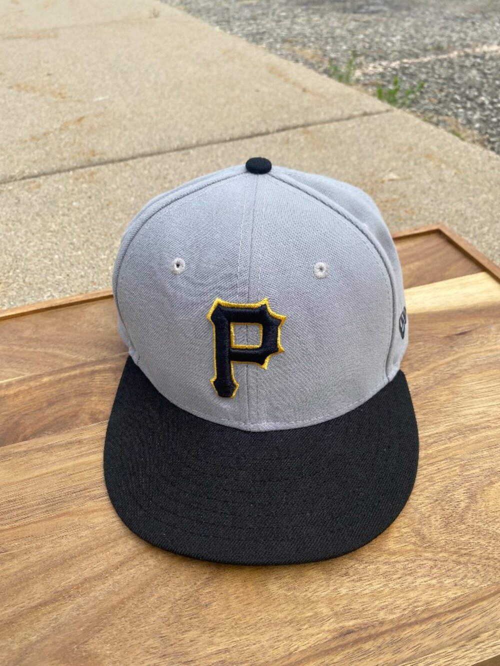 New Era Pittsburgh Pirates 59Fifty Fitted Hat Black /Grey 7 1/8